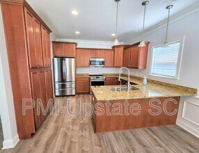 1039 Blythwood Dr in Piedmont, SC - Building Photo - Building Photo