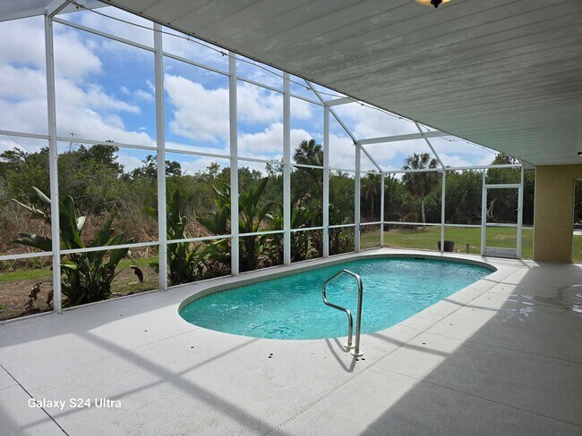 2407 5th St E in Ellenton, FL - Building Photo - Building Photo