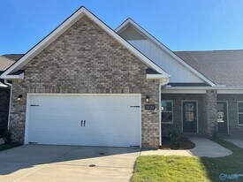 3131 Lea Ln SE in Decatur, AL - Building Photo
