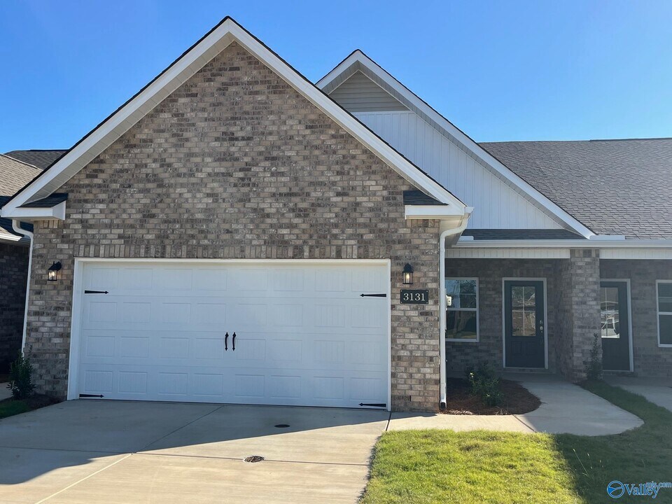 3131 Lea Ln SE in Decatur, AL - Building Photo