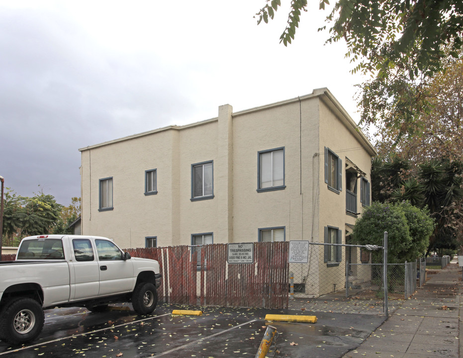 18 S 19th St in San Jose, CA - Building Photo