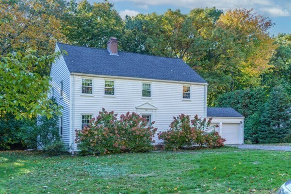 33 Jackson Rd in Wellesley, MA - Building Photo