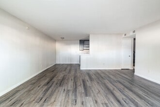 2300 S Hacienda Blvd in Hacienda Heights, CA - Building Photo - Building Photo