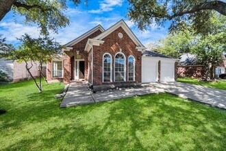 7207 Glenbank Way in Houston, TX - Building Photo - Building Photo