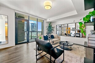 1400 W Peachtree St NW, Unit SI ID1351865P in Atlanta, GA - Building Photo