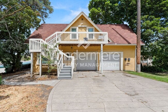 property at 1612 W 7th Ave