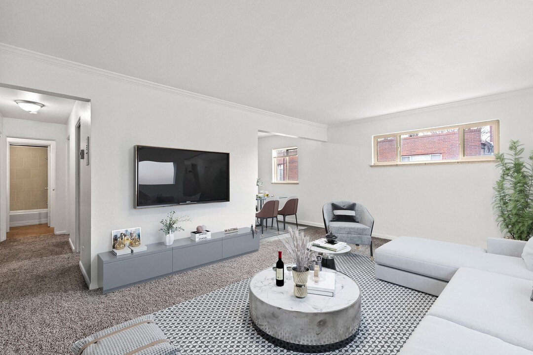 1671 Cook in Denver, CO - Building Photo