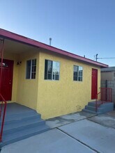 225 1/2 N Townsend Ave, Unit 1 in Los Angeles, CA - Foto de edificio - Building Photo