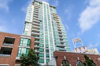 325 Seventh Ave-Unit -603 in San Diego, CA - Building Photo - Building Photo
