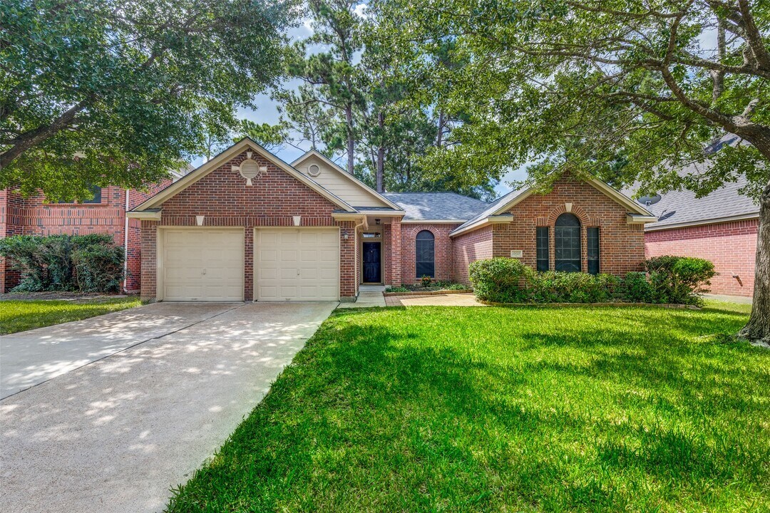 14039 Fairwood Breeze in Cypress, TX - Building Photo