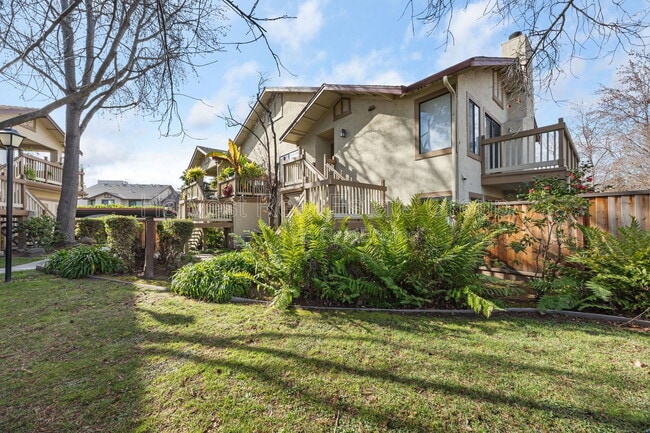 38860 Cherry Glen Common in Fremont, CA - Building Photo - Building Photo