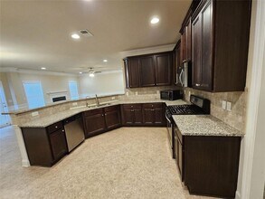 10 Creekview Dr in Cartersville, GA - Building Photo - Building Photo