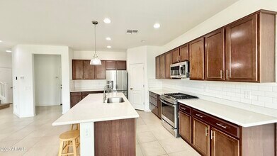 10935 E Tesla Ave in Mesa, AZ - Building Photo - Building Photo