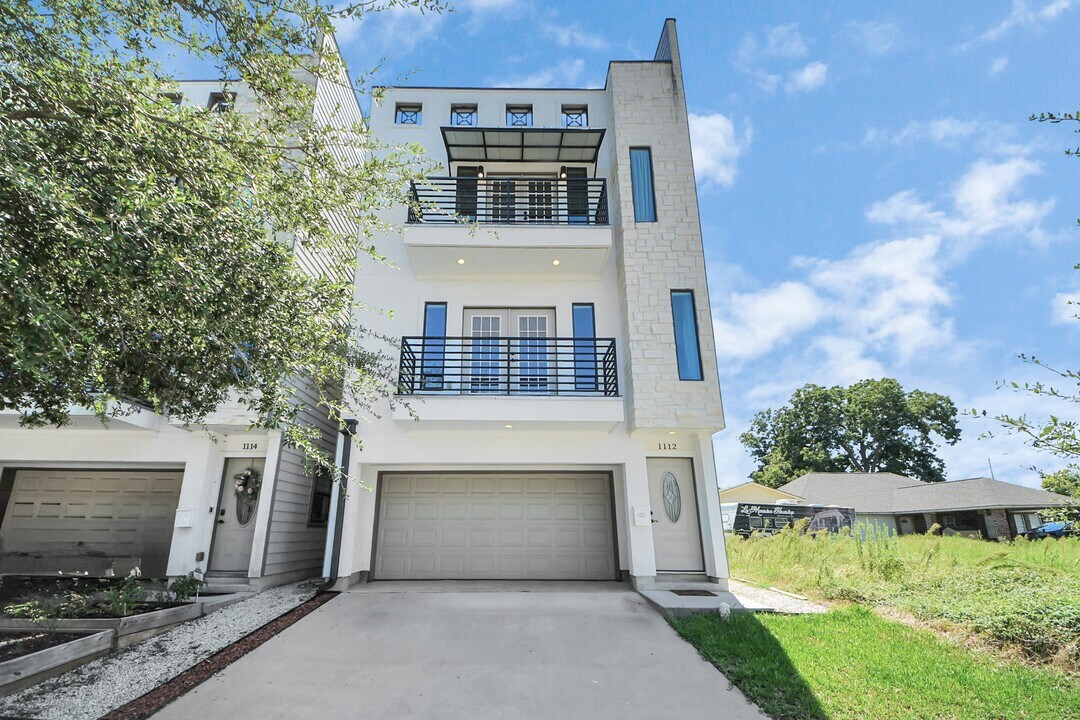1112 Amundsen St in Houston, TX - Building Photo