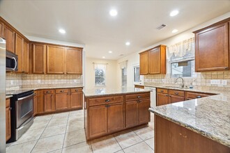 1735 Palmetto Park Dr in Katy, TX - Building Photo - Building Photo