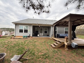 Room in House on Katielee Cove, Unit D129 in Dallas, GA - Foto de edificio - Building Photo