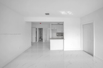 450 Beacom Blvd in Miami, FL - Building Photo - Building Photo