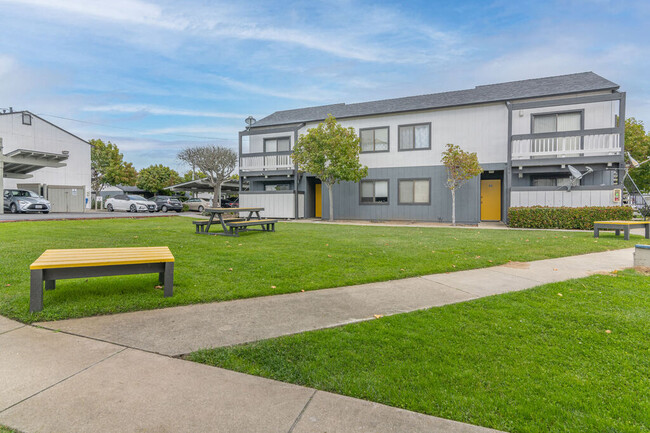 The Gates at the Marina Apartments in Marina, CA - Building Photo - Building Photo