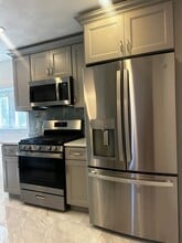 18 Union St, Unit 2 in Reading, MA - Building Photo - Building Photo