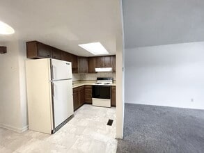1212 E Dawn Dr in Terre Haute, IN - Building Photo - Building Photo