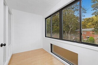 8 Juniper St, Unit 22 in Brookline, MA - Building Photo - Building Photo