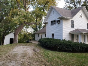 11650 Smith Hatchery Rd in Columbia, MO - Foto de edificio - Building Photo