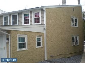 139 W Lancaster Ave in Downingtown, PA - Building Photo - Building Photo