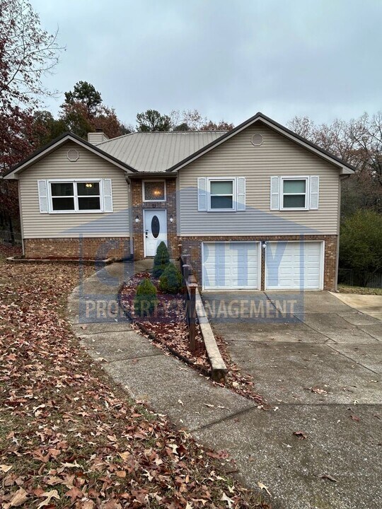 6008 Parsons Pond Dr in Ooltewah, TN - Foto de edificio