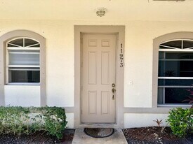 11973 Sturbridge Ln in Wellington, FL - Building Photo