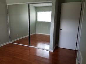 8085 Caminito de Pizza in San Diego, CA - Building Photo - Building Photo