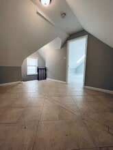 99 Atlantic St, Unit Garden in Jersey City, NJ - Building Photo - Building Photo