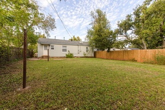 2448 NW 42nd St in Oklahoma City, OK - Building Photo - Building Photo