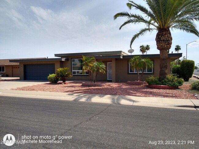 property at 10631 W Edgewood Dr
