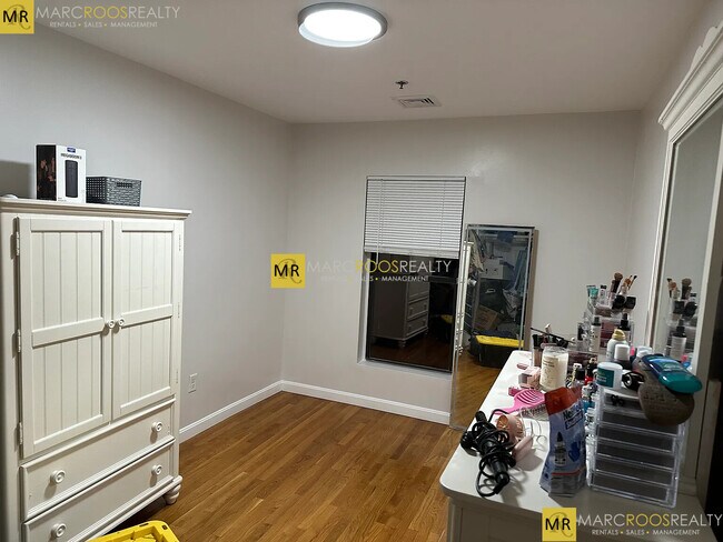 22 High St in Medford, MA - Building Photo - Building Photo