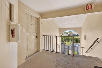 624 Sea Pine Way in Greenacres, FL - Building Photo - Building Photo