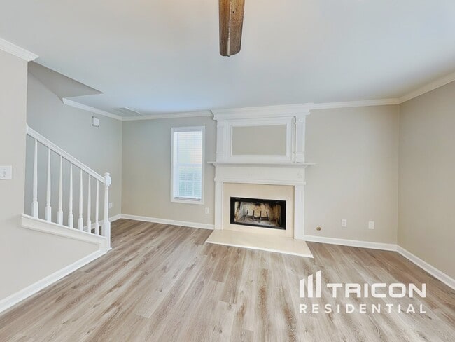 9260 Carnes Estates Dr in Jonesboro, GA - Foto de edificio - Building Photo