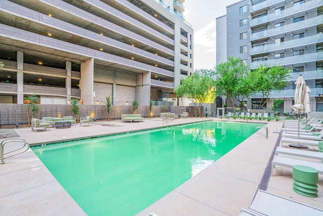 333 E Roosevelt St in Phoenix, AZ - Building Photo - Building Photo