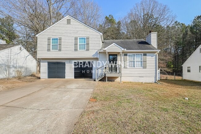 property at 35 Hampton Oaks Dr