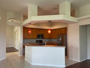 2038 Cascades Cove Dr in Orlando, FL - Building Photo - Building Photo