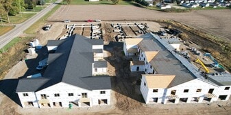 Carver Flats in Waupun, WI - Building Photo