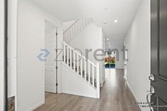 861 Pipit St in Lathrop, CA - Building Photo - Building Photo