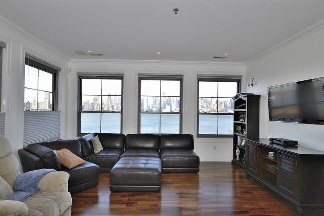 26 Ave at Port Imperial in West New York, NJ - Building Photo - Building Photo