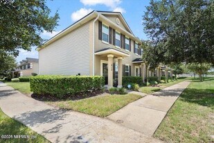 612 Wishing Wy in Orange Park, FL - Building Photo