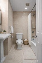 53 Leroy St in New York, NY - Building Photo - Building Photo