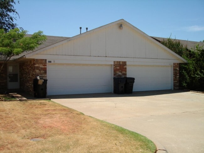 property at 6004-6006 Bonnie Dr