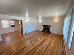 820 Wright Way in Sparks, NV - Building Photo - Building Photo