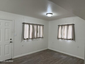 3950 E Justin Ln in Tucson, AZ - Building Photo - Building Photo