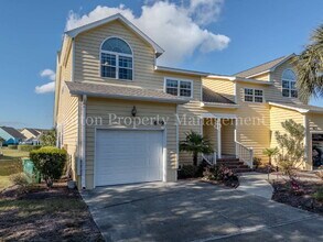 609 Sloop Pointe Ln in Kure Beach, NC - Building Photo - Building Photo
