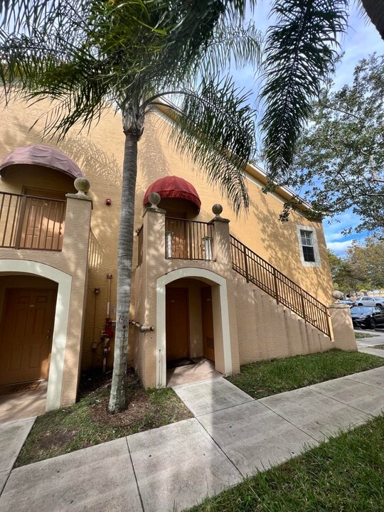 4171 San Marino Blvd in West Palm Beach, FL - Building Photo