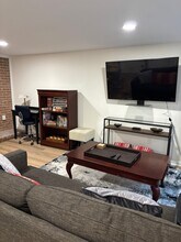 402 Constitution Ave NE, Unit B in Washington, DC - Building Photo - Building Photo